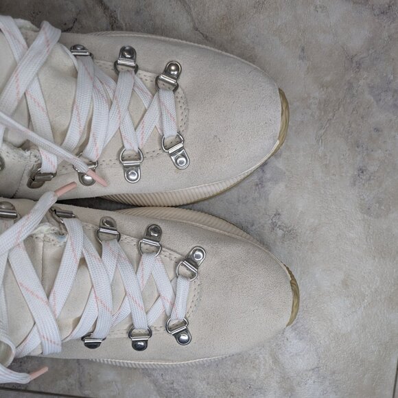 Sorel Out N About III Conquest Boot (women's 9) - Picture 8 of 11